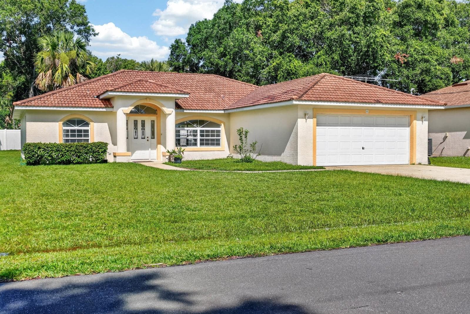 8 PILLORY LN