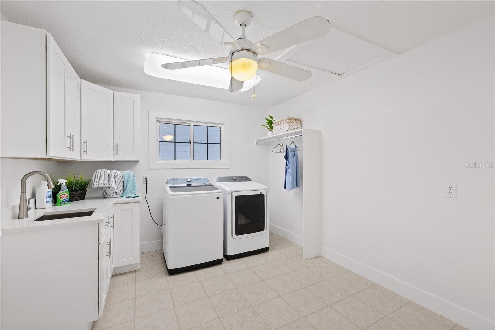 Laundry room with A/C - 5623 HULL CT, NEW PORT RICHEY