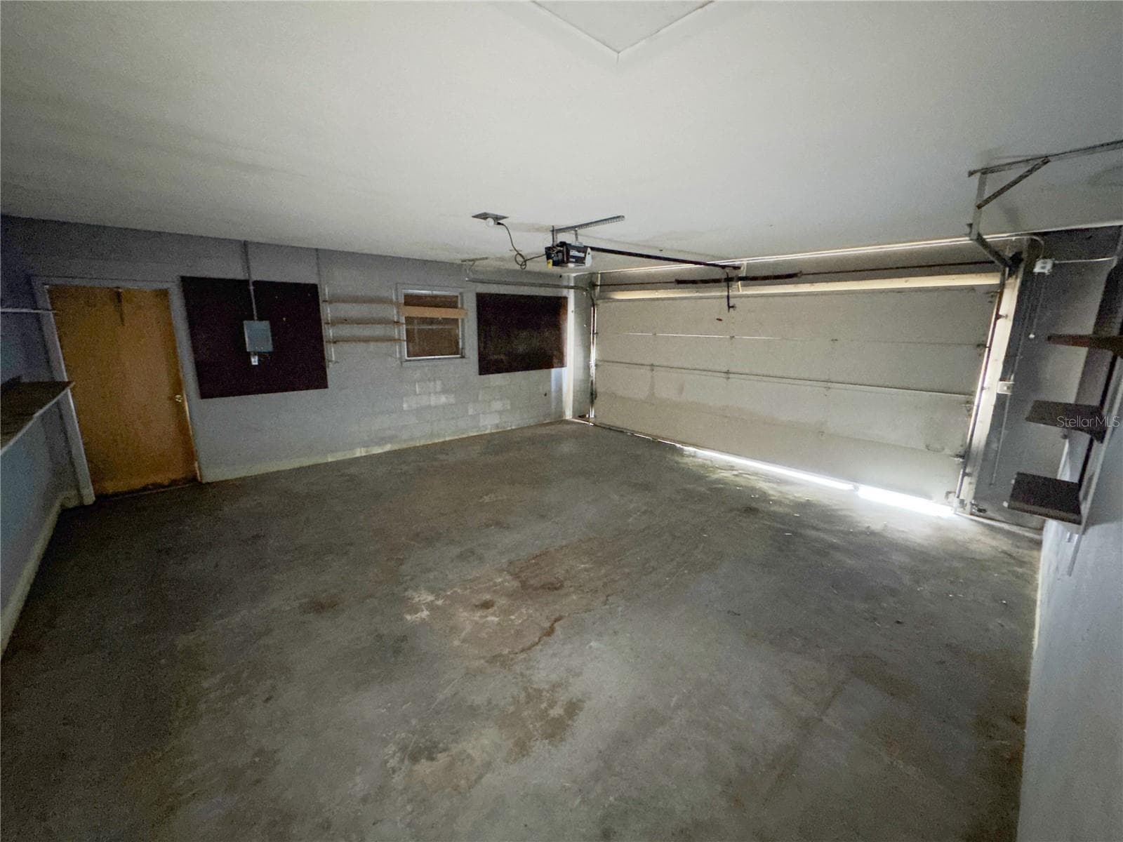 GARAGE - 3234 DANTE DR, SARASOTA