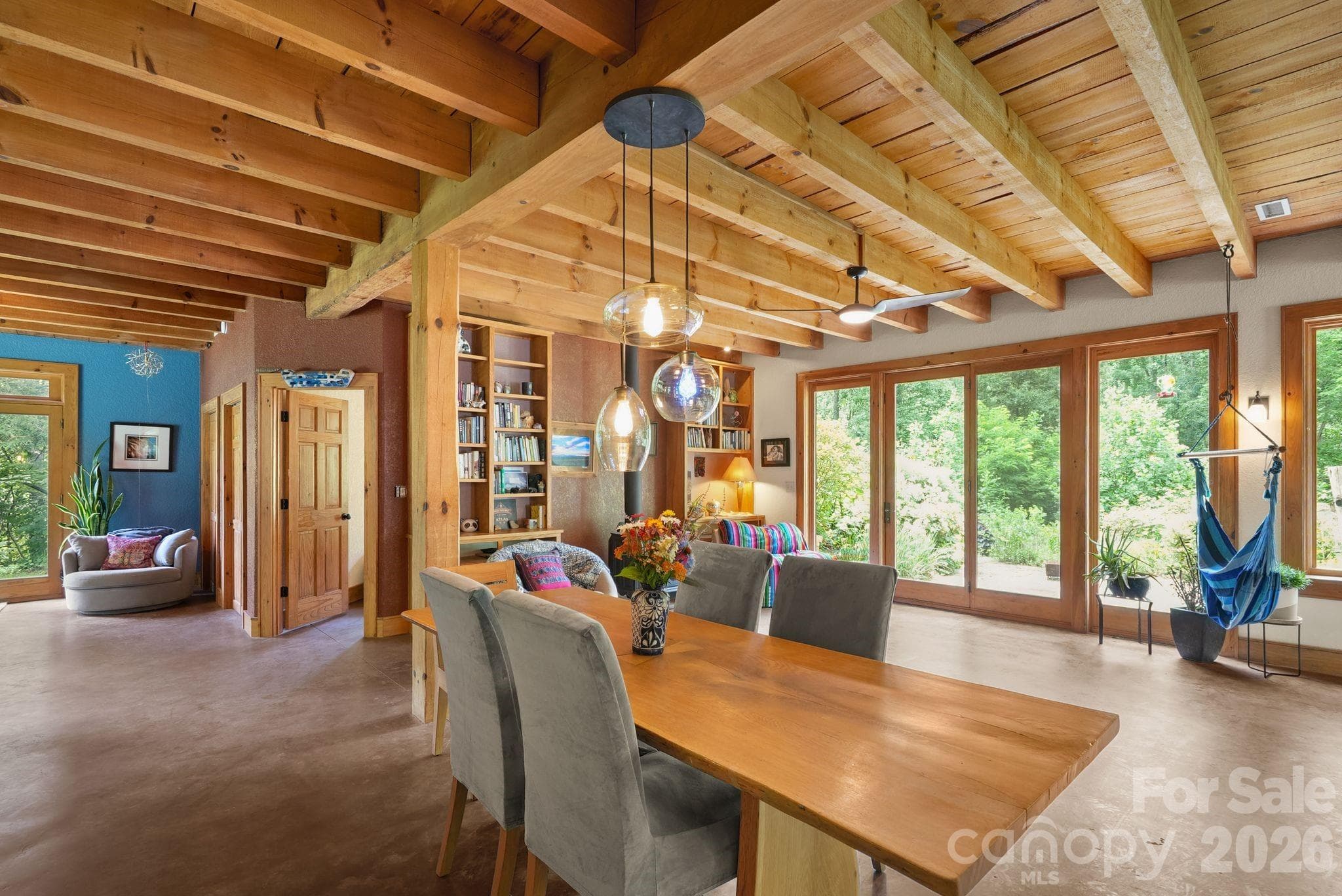 bright open floor plan - 24 Merriwood Trail, Arden