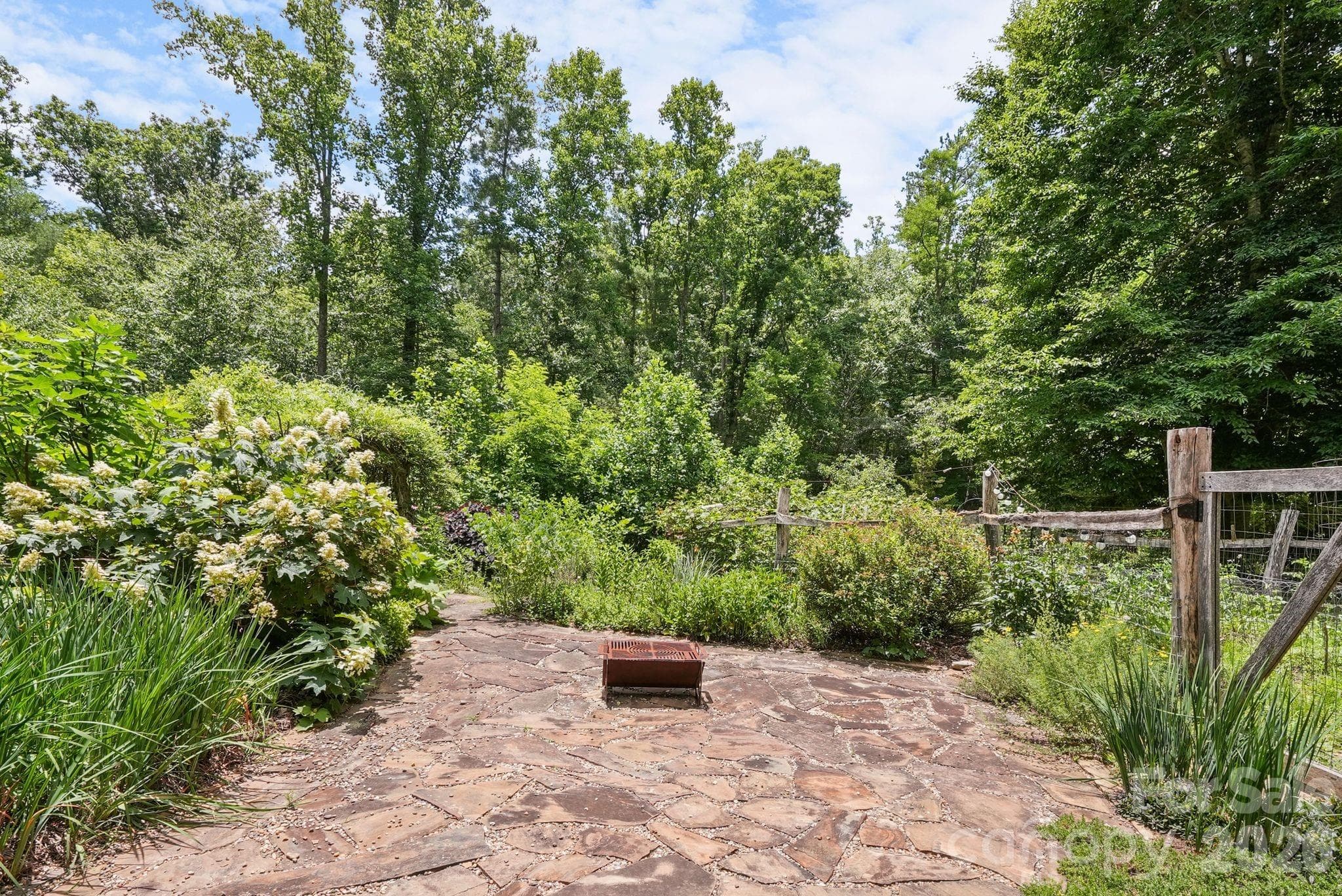 flagstone patio - 24 Merriwood Trail, Arden