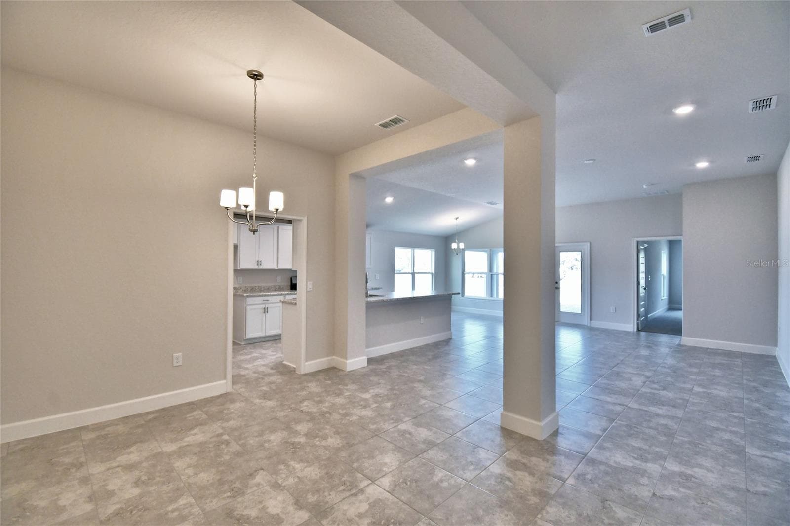 Single Family Residence at 4608 CALAMINT LN, AUBURNDALE, photo 4 of 49