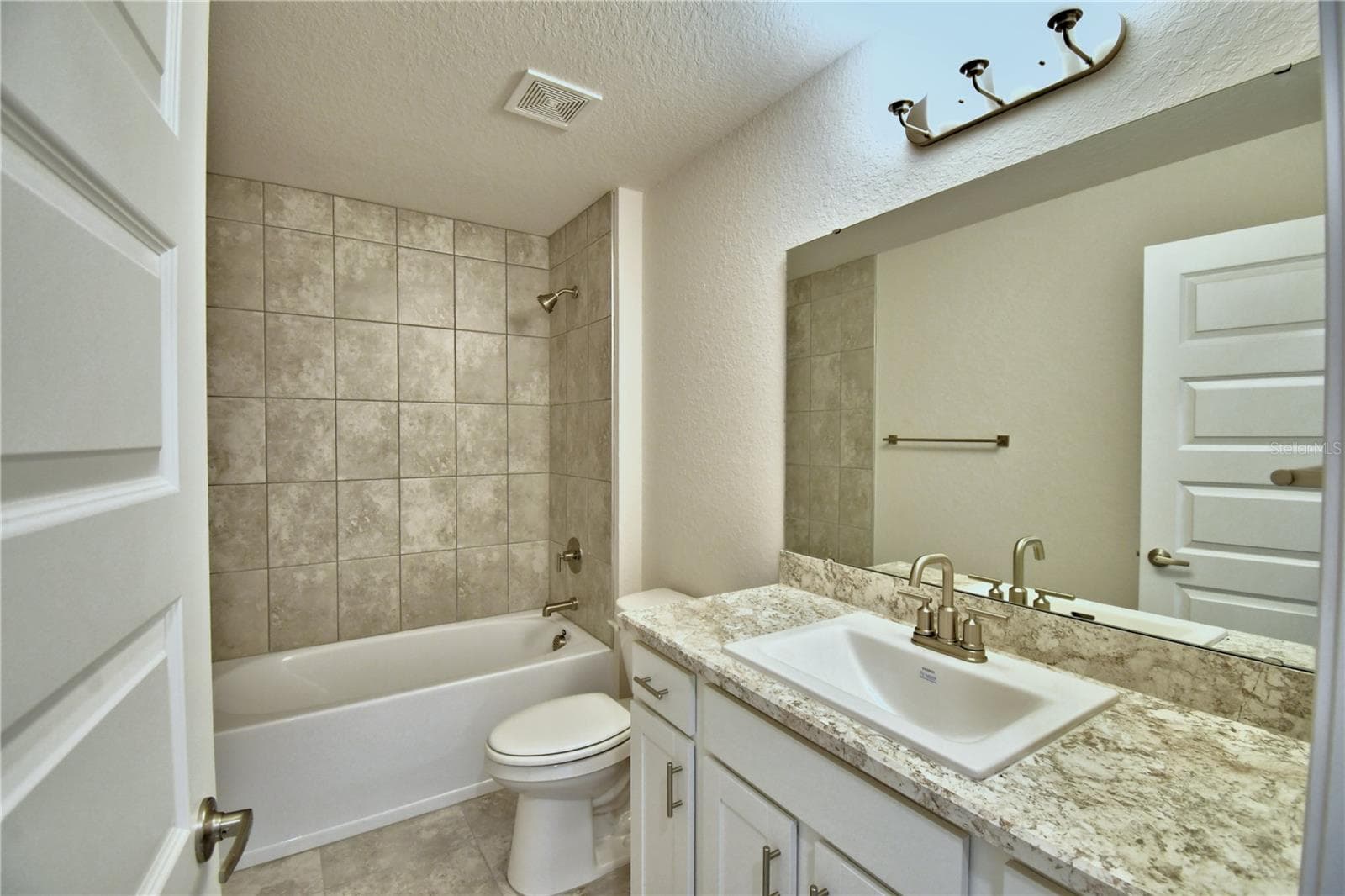Single Family Residence at 4608 CALAMINT LN, AUBURNDALE, photo 23 of 49