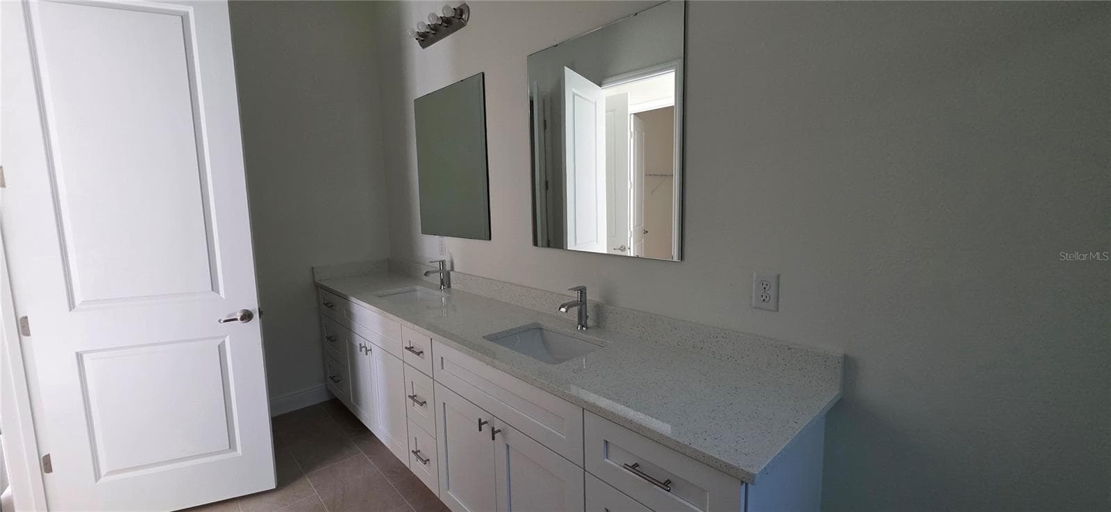 Single Family Residence at 1569 9TH AVE, DELAND, photo 37 of 43