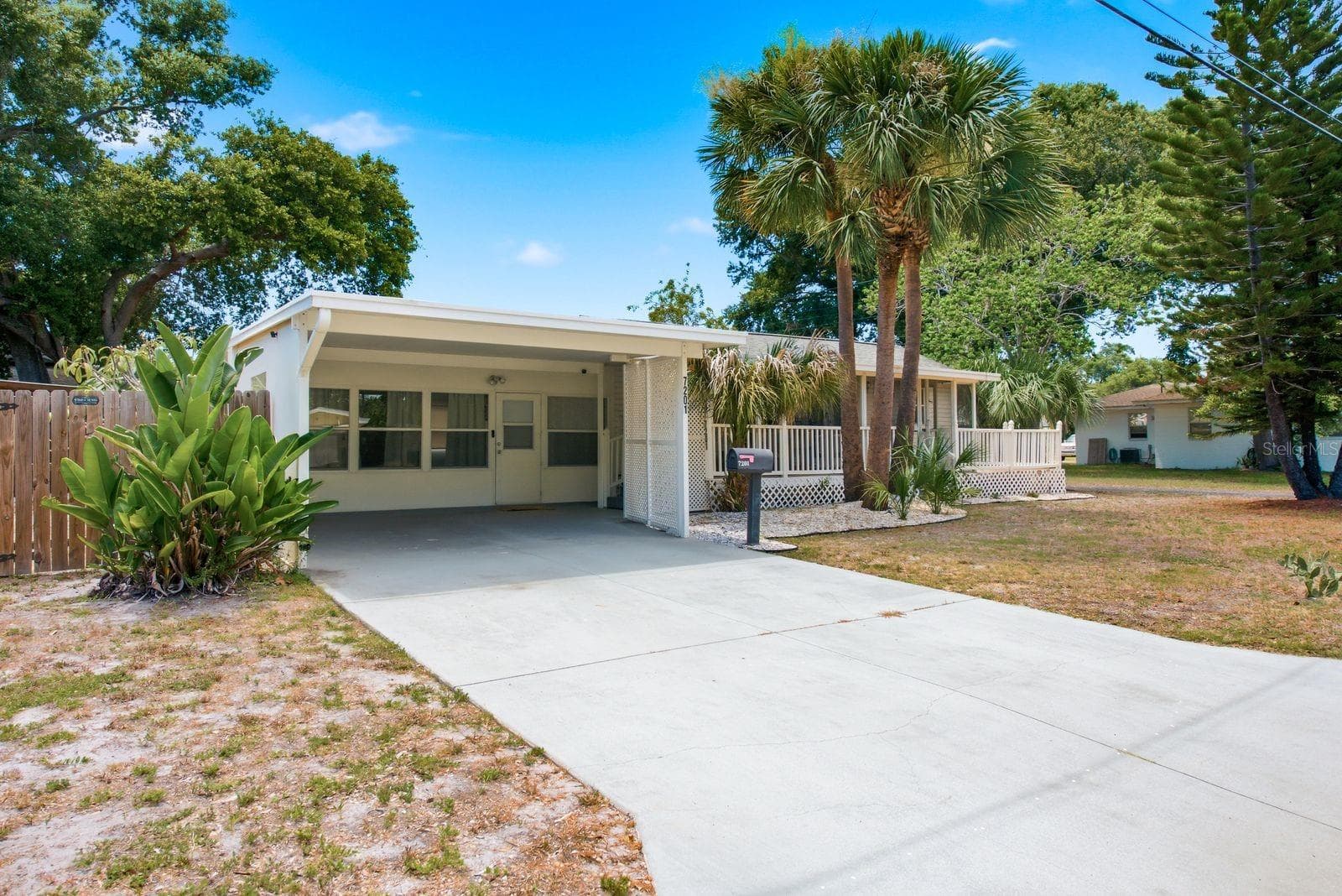 Single Family Residence at 7201 5TH AVE N, ST PETERSBURG, photo 3 of 39