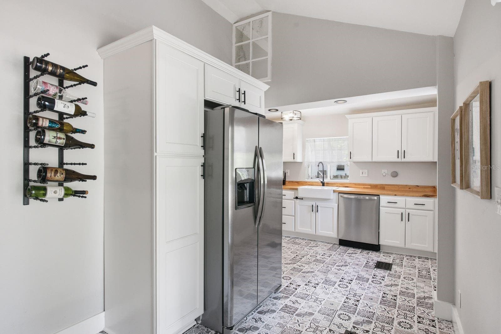 Single Family Residence at 7201 5TH AVE N, ST PETERSBURG, photo 10 of 39