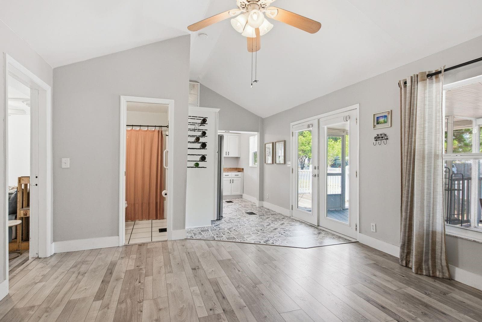 Single Family Residence at 7201 5TH AVE N, ST PETERSBURG, photo 14 of 39