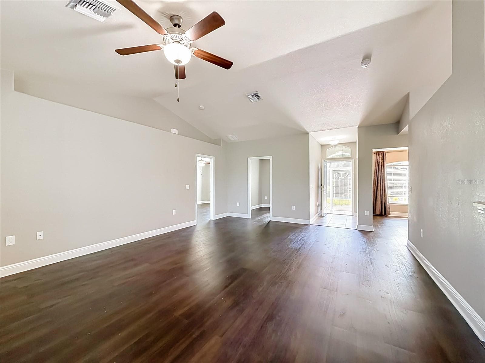 Living room - 1741 SHEVLIN ST, NORTH PORT