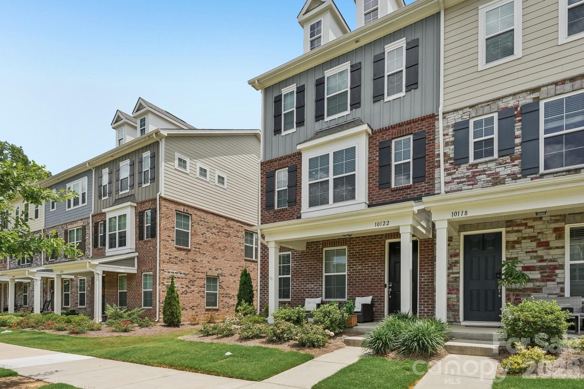 Townhouse at Charlotte, photo 2 of 42