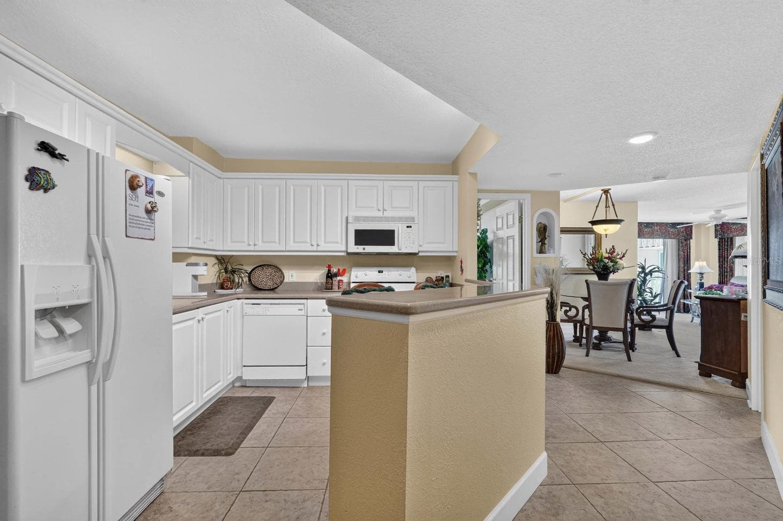 Condominium at 925 N HALIFAX AVE #403, DAYTONA BEACH, photo 11 of 56