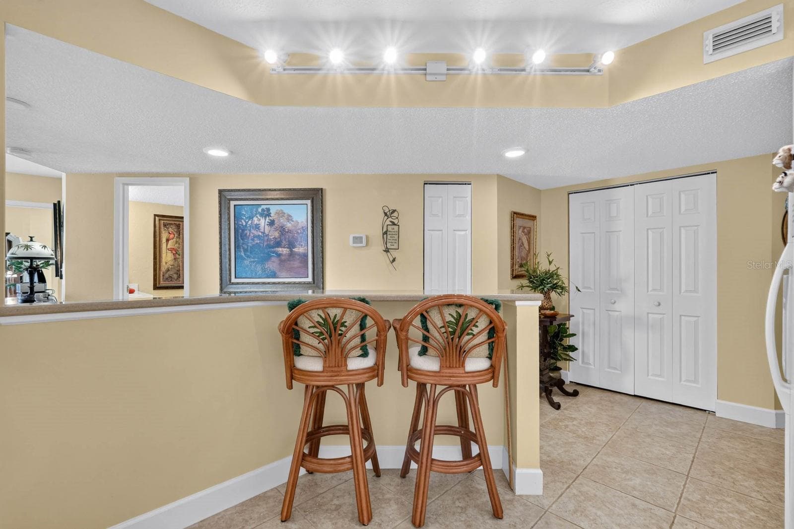 Condominium at 925 N HALIFAX AVE #403, DAYTONA BEACH, photo 15 of 56