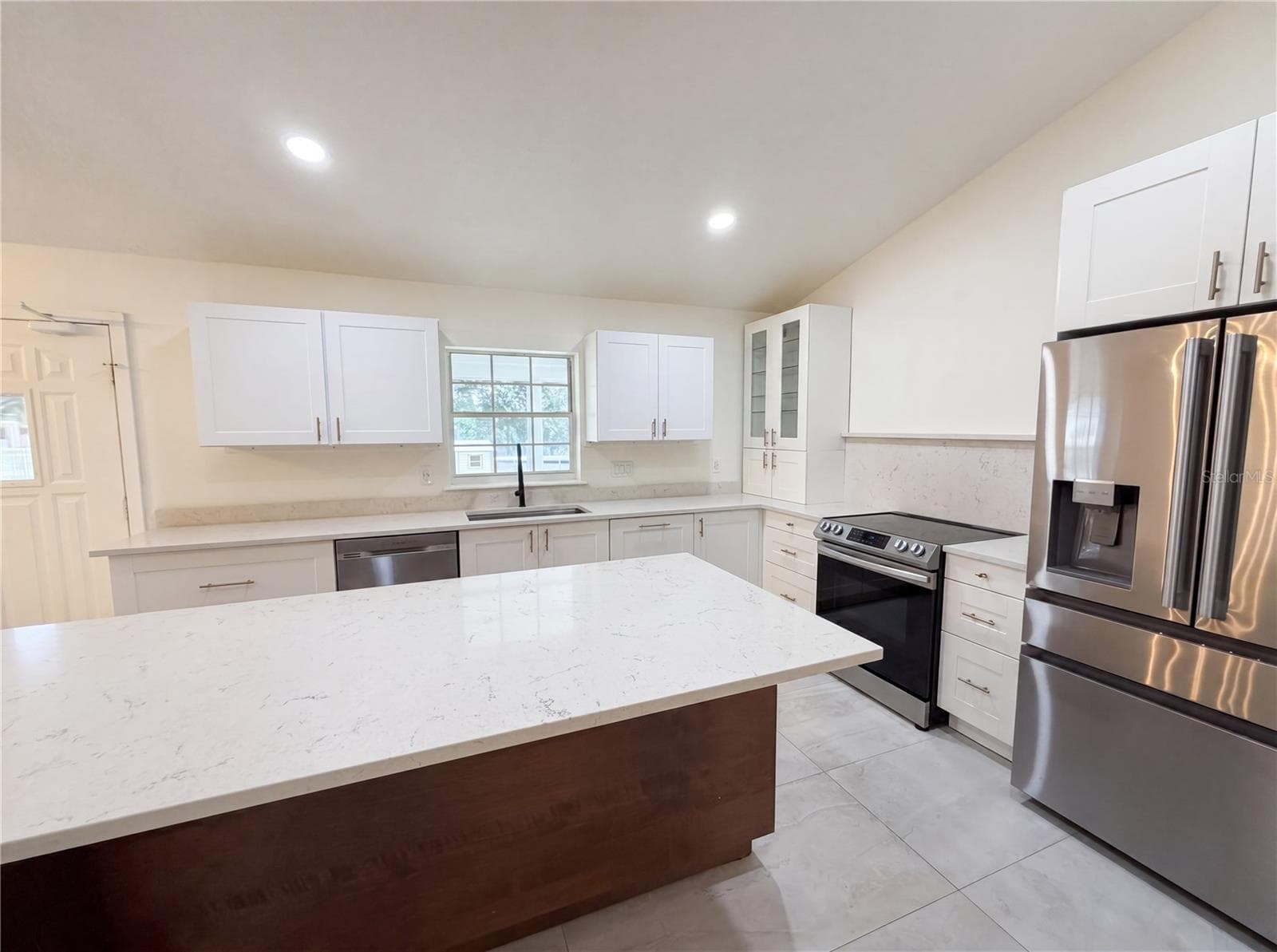 Single Family Residence at 11200 ROSEHILL DR, CLERMONT, photo 6 of 24