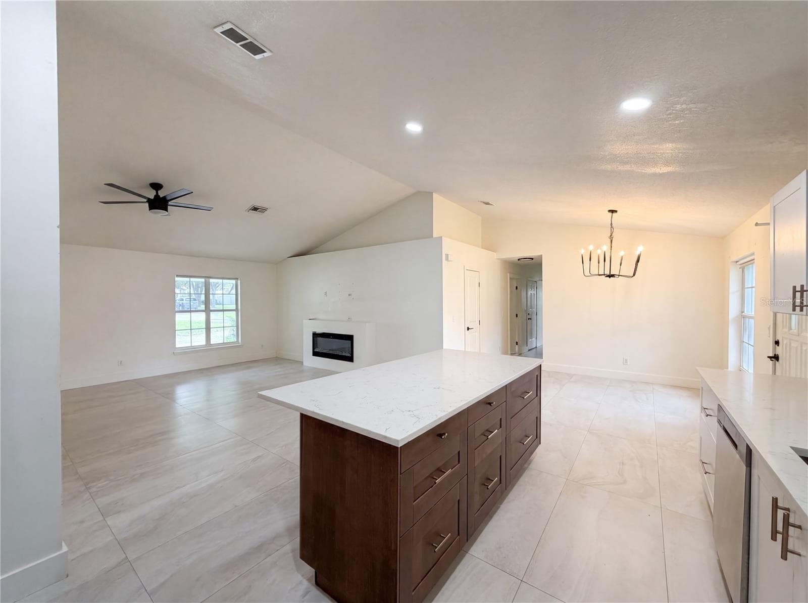 Single Family Residence at 11200 ROSEHILL DR, CLERMONT, photo 7 of 24