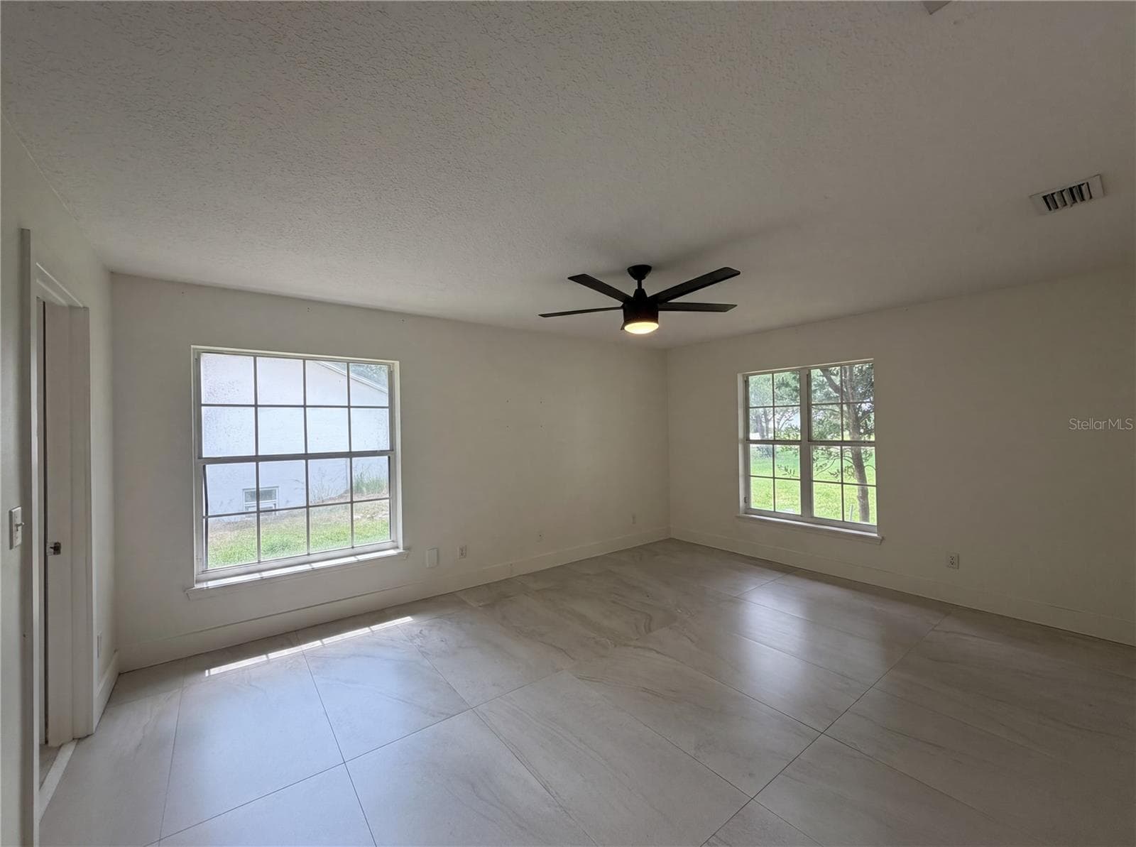Single Family Residence at 11200 ROSEHILL DR, CLERMONT, photo 14 of 24