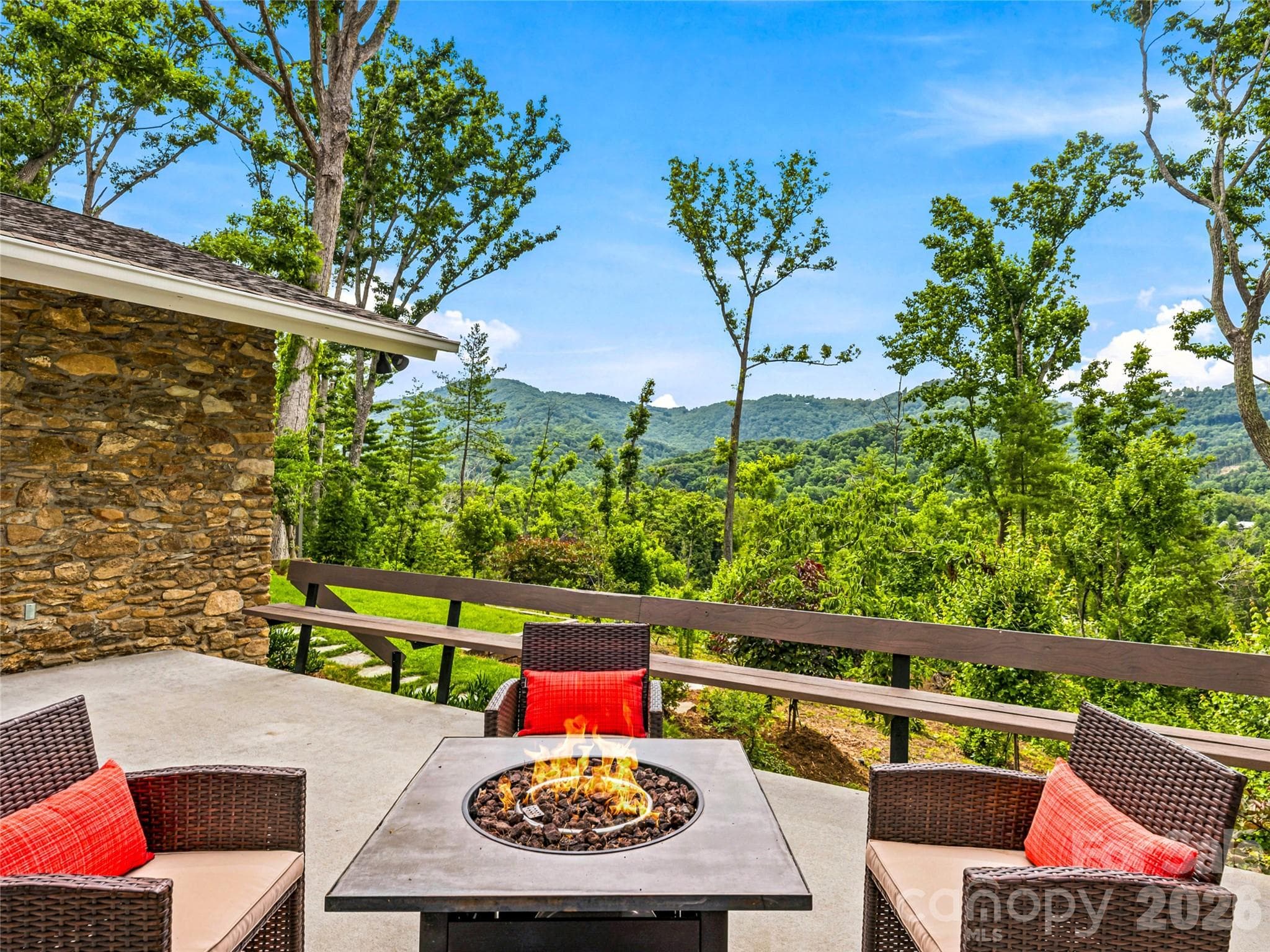 Single Family Residence at 4 Kent Place, Asheville, photo 16 of 48
