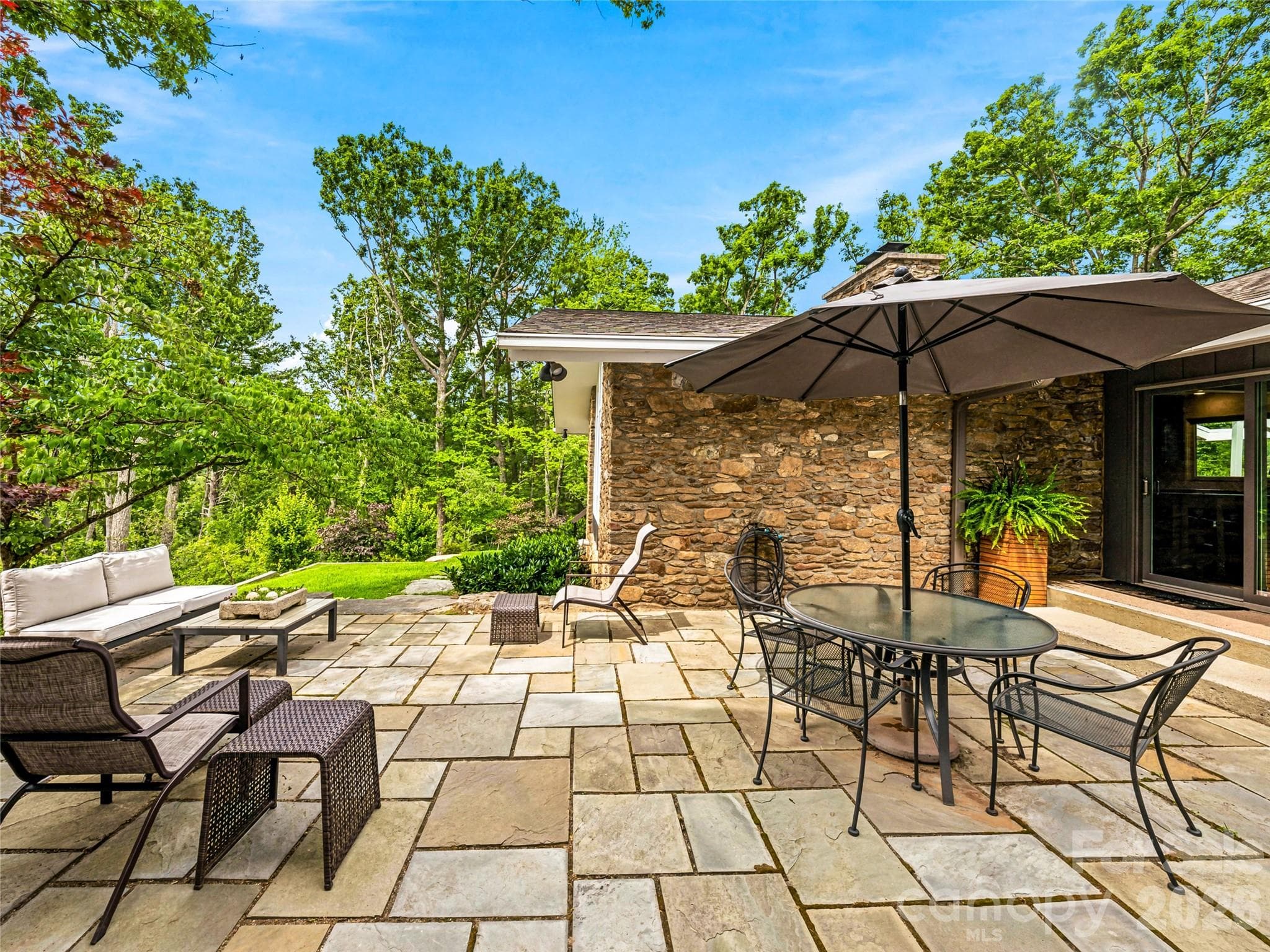Single Family Residence at 4 Kent Place, Asheville, photo 25 of 48
