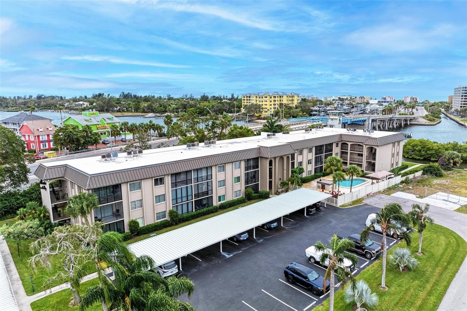 Condominium at 6470 HOLLYWOOD BLVD #307, SARASOTA, photo 3 of 44