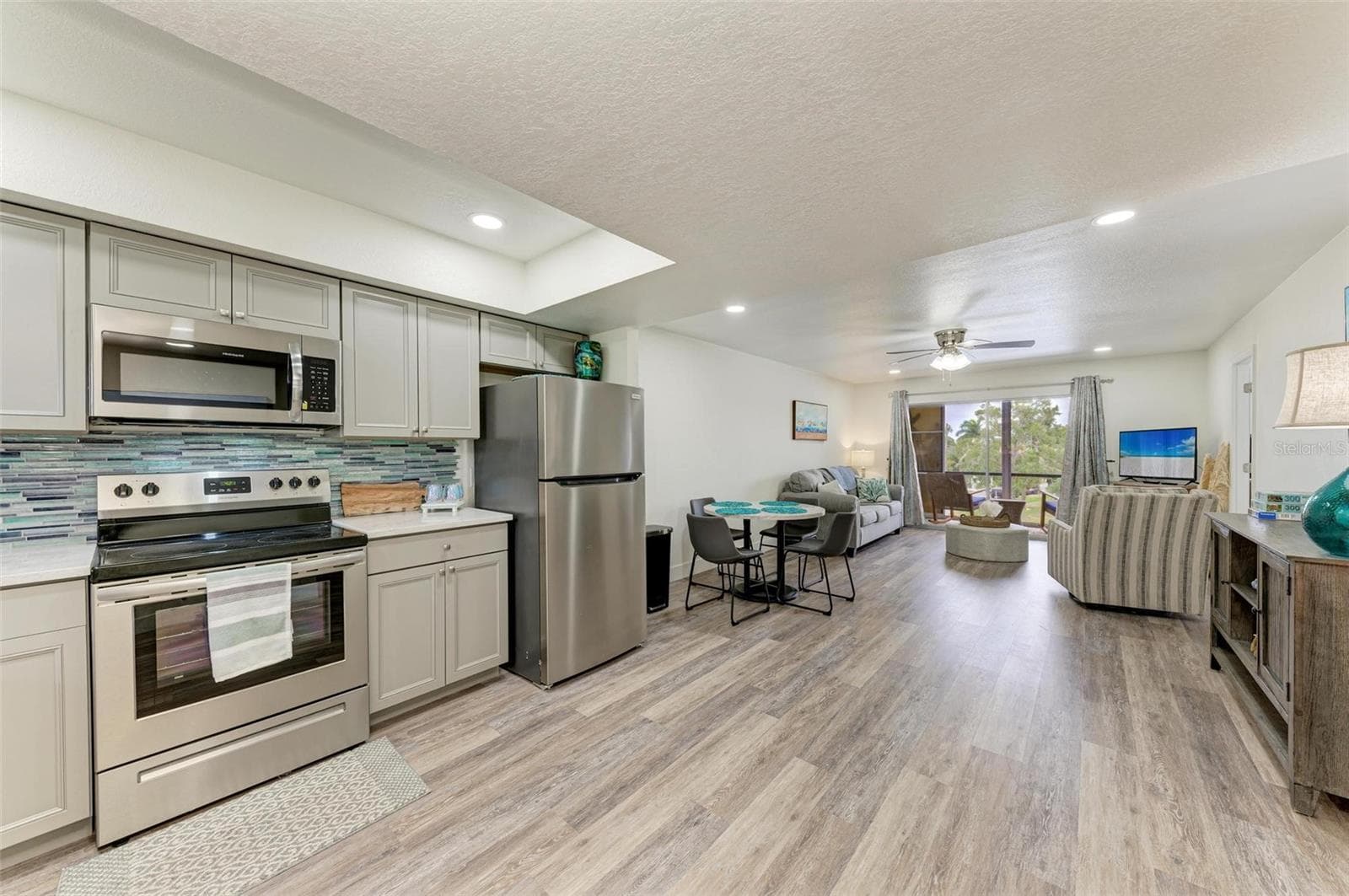 Condominium at 6470 HOLLYWOOD BLVD #307, SARASOTA, photo 10 of 44
