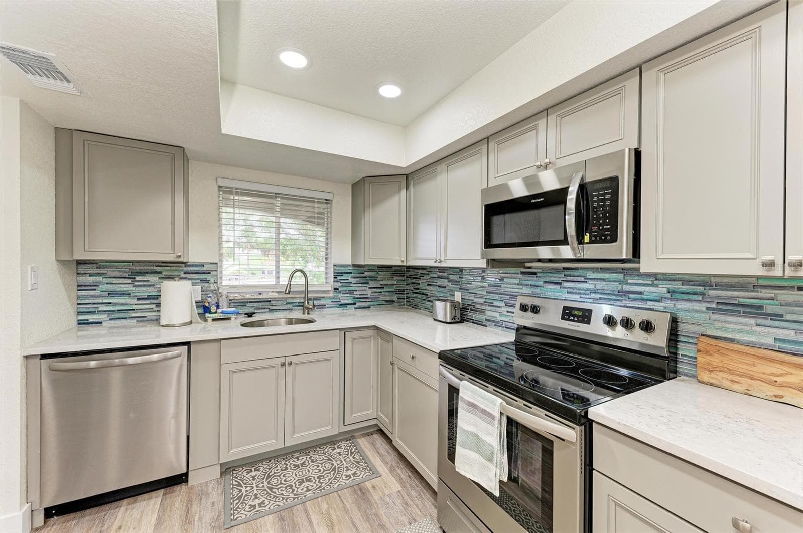Condominium at 6470 HOLLYWOOD BLVD #307, SARASOTA, photo 12 of 44