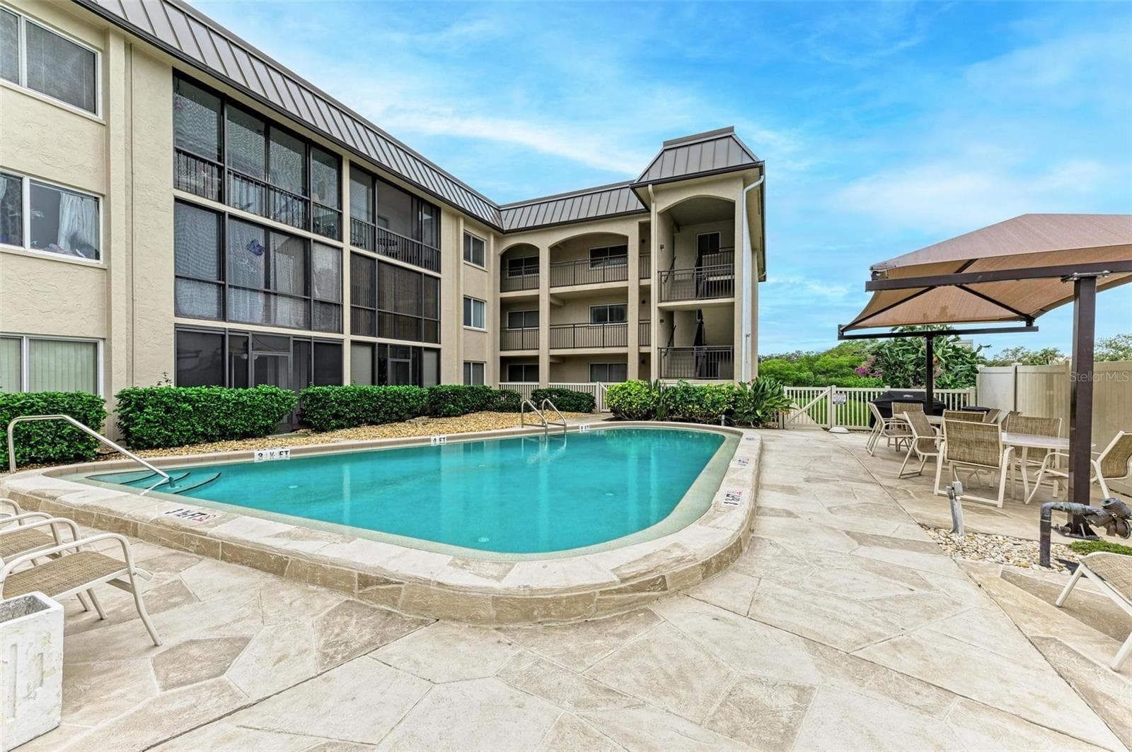 Condominium at 6470 HOLLYWOOD BLVD #307, SARASOTA, photo 33 of 44