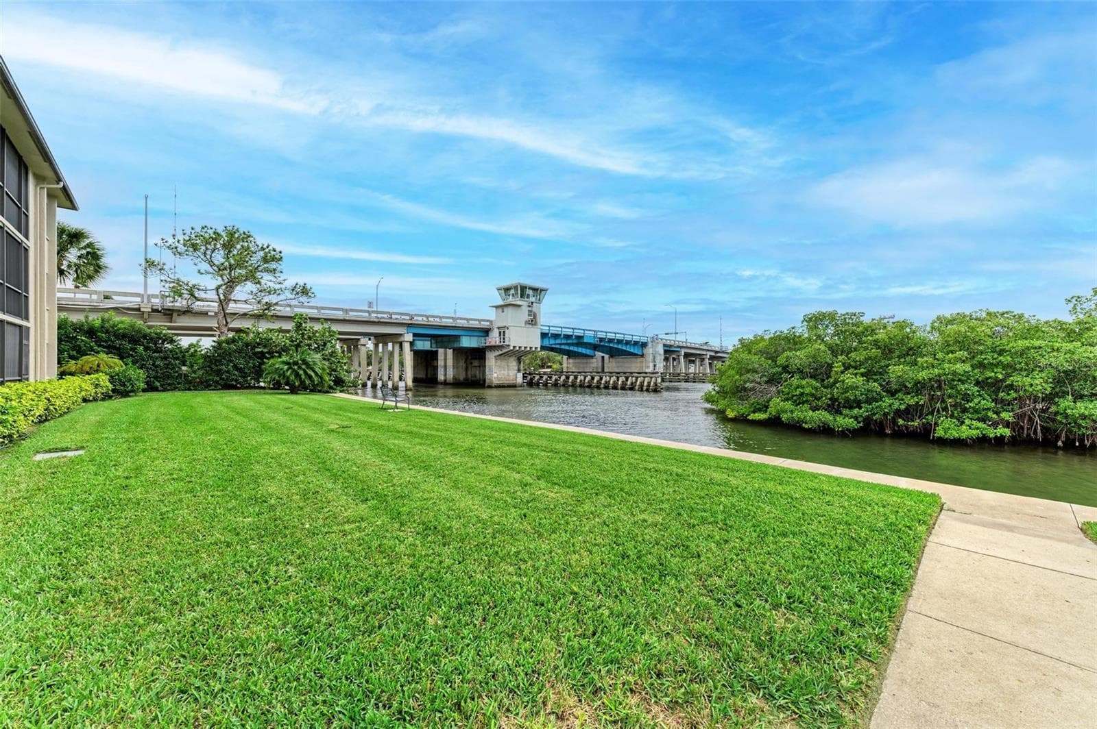 Condominium at 6470 HOLLYWOOD BLVD #307, SARASOTA, photo 36 of 44