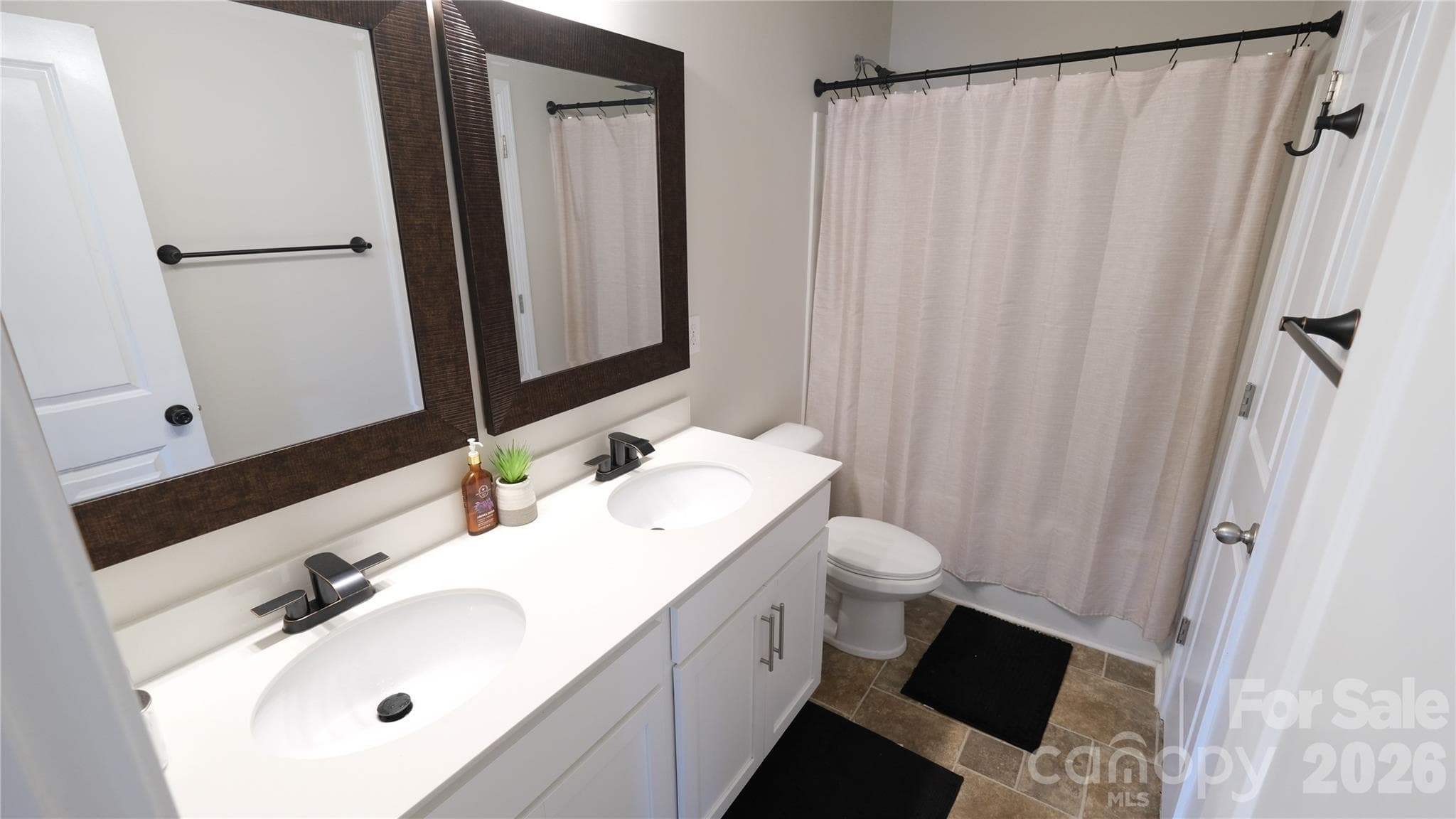 Single Family Residence at 7032 Branch Fork Road, Charlotte, photo 37 of 40