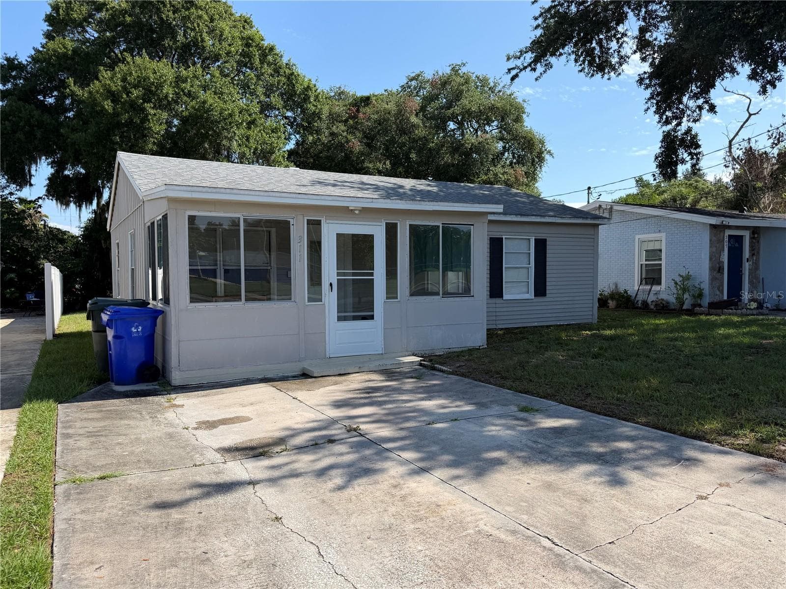 Single Family Residence at 311 W BELLA VISTA ST, LAKELAND, photo 37 of 40