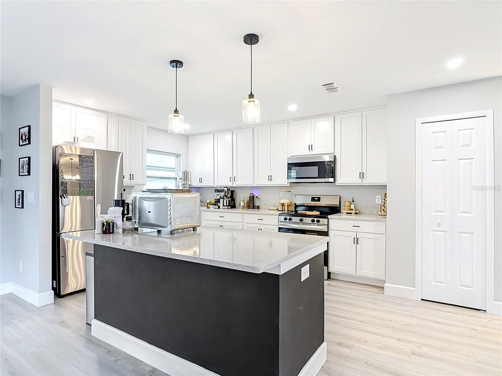 Single Family Residence at 8676 HILLSIDE DR, ORLANDO, photo 18 of 64
