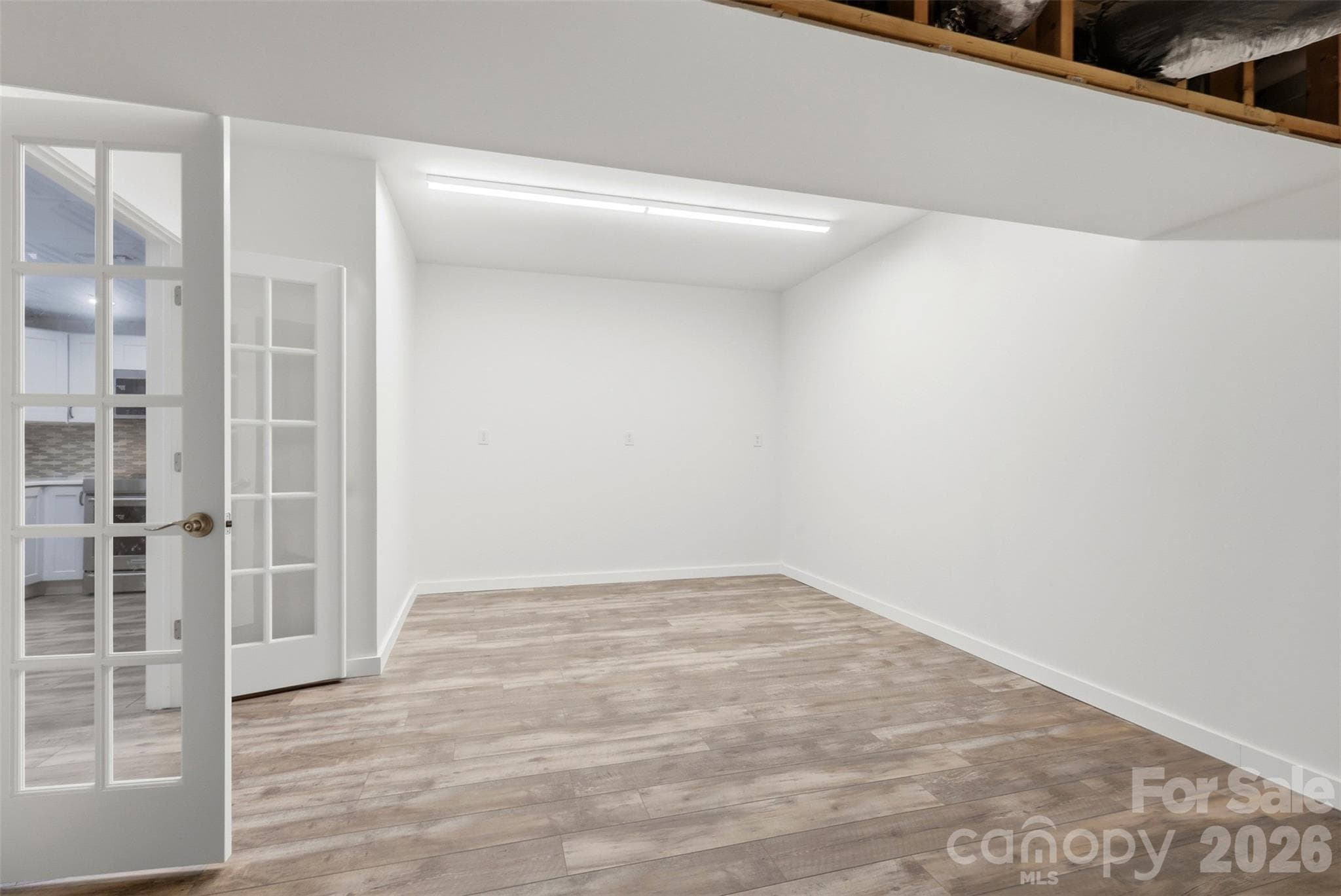 Additional bonus room off kitchen - Morganton