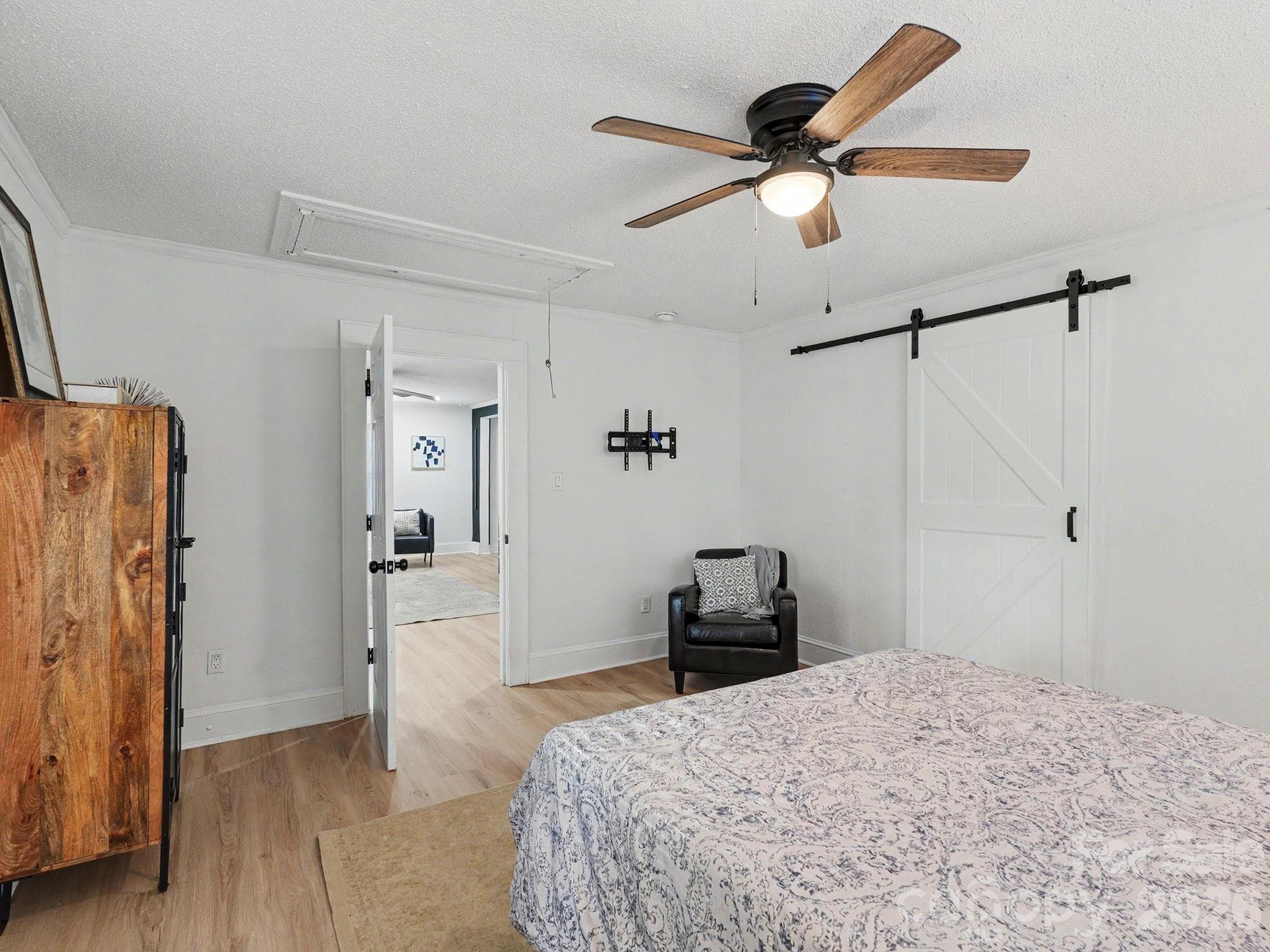 Single Family Residence at 607 Old Charlotte Road SW, Concord, photo 20 of 34