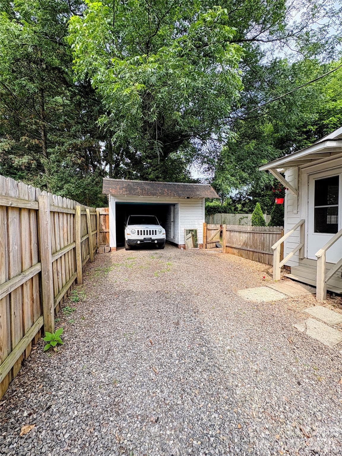 Single Family Residence at Statesville, photo 4 of 45