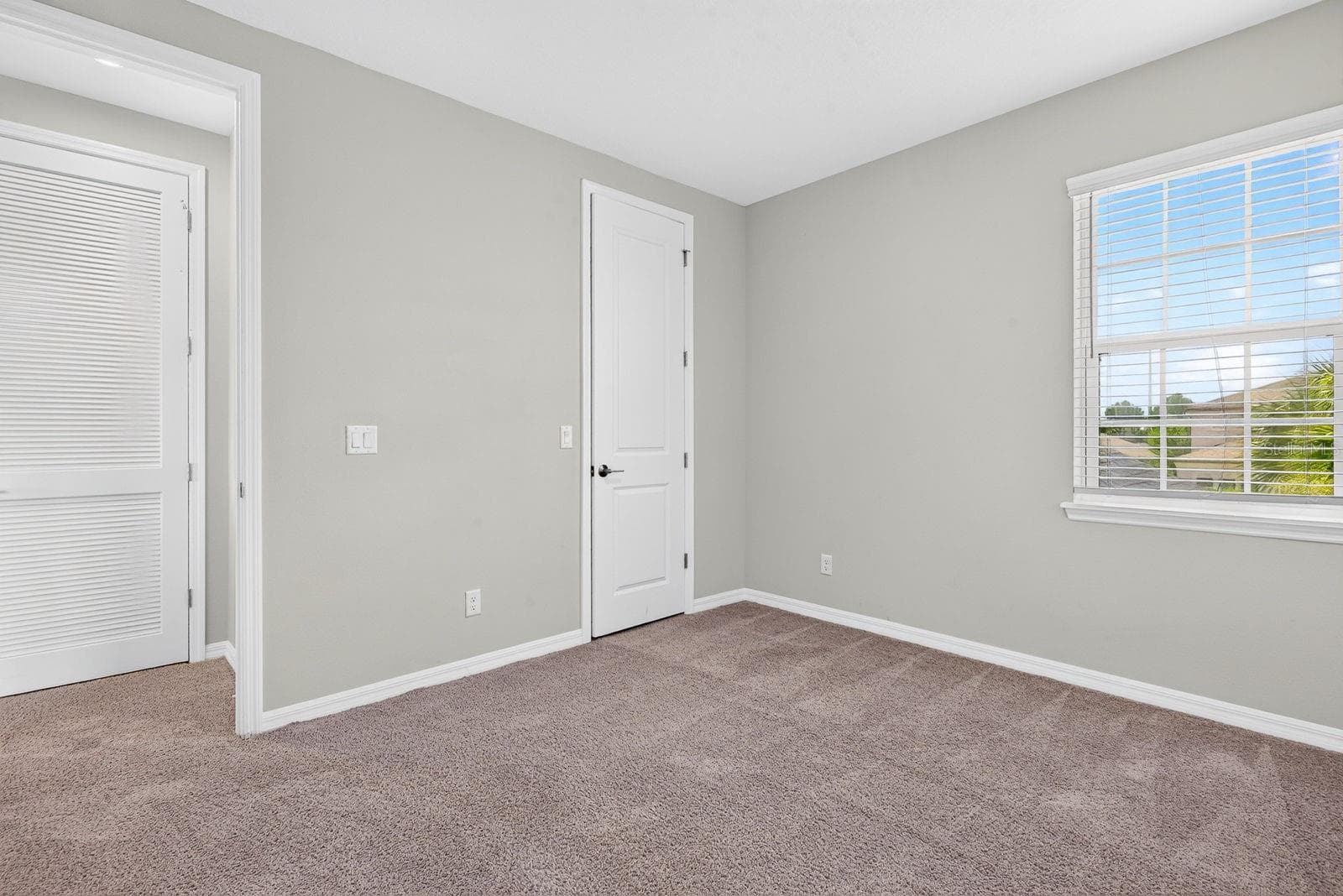 Single Family Residence at 16443 PAYNES MILL DR, BRADENTON, photo 44 of 62