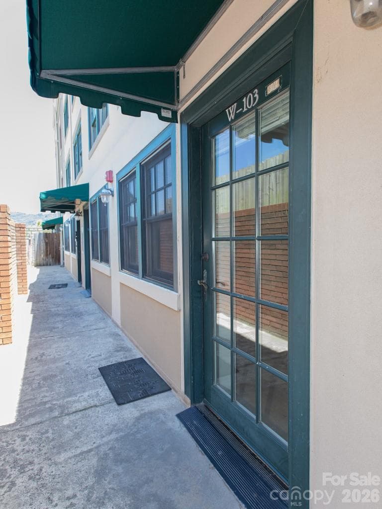 Condominium at Asheville, photo 2 of 22