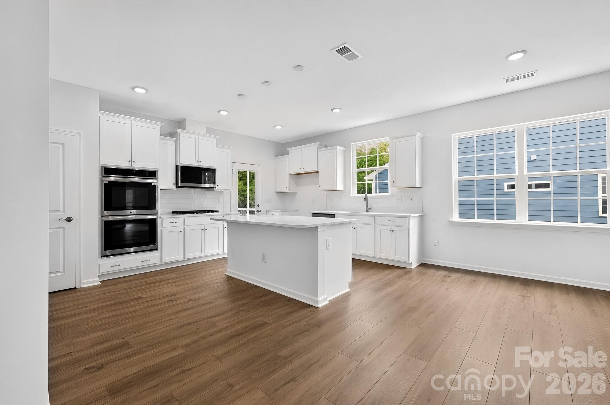 Single Family Residence at Lancaster, photo 8 of 30