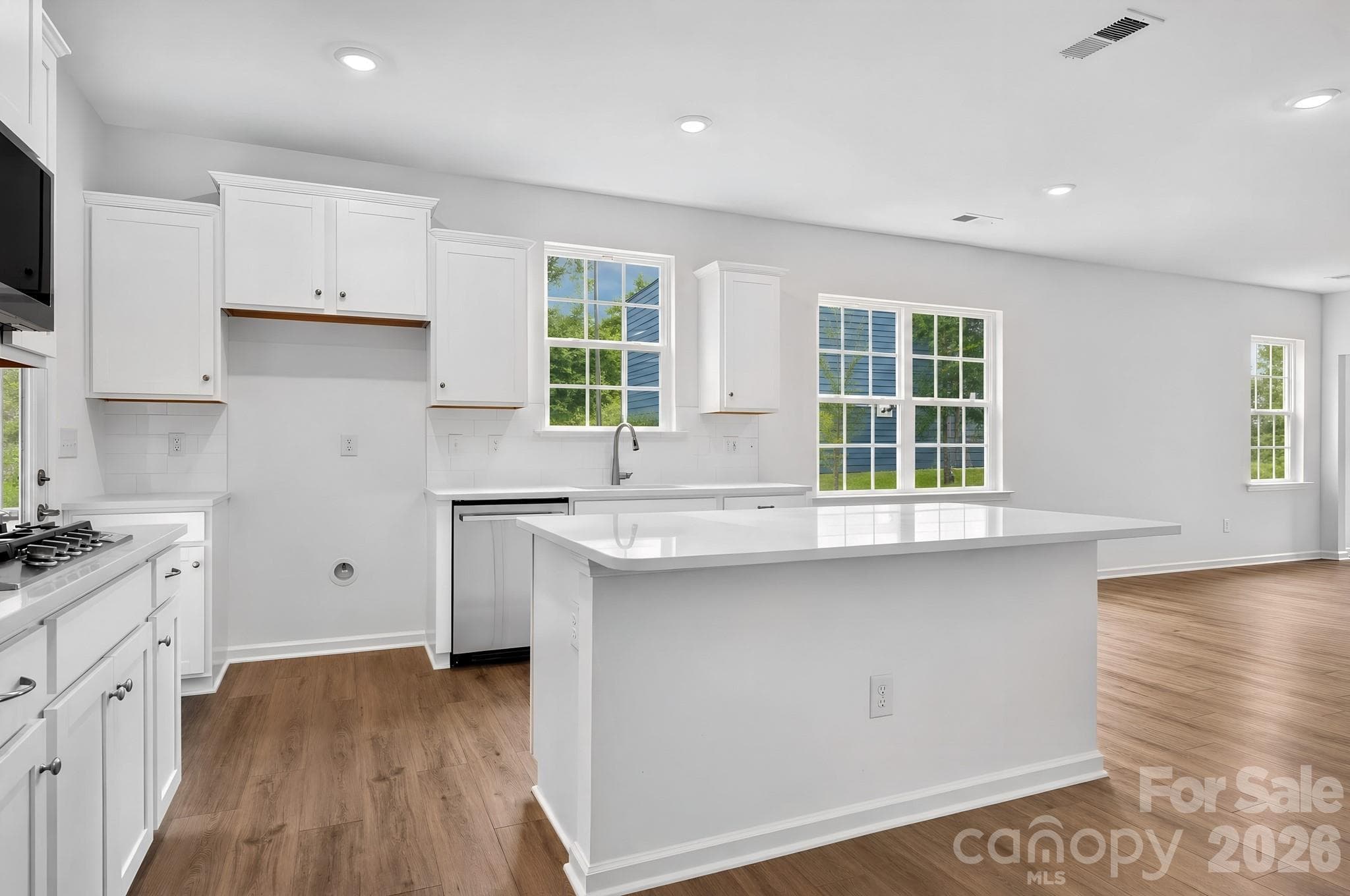 Single Family Residence at Lancaster, photo 14 of 30