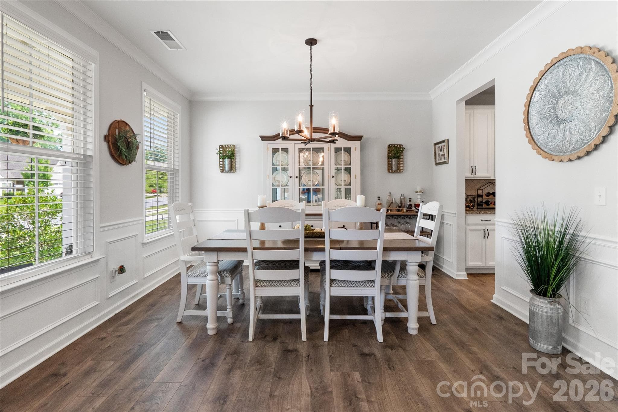 Single Family Residence at 10397 Paper Birch Drive, Charlotte, photo 6 of 49