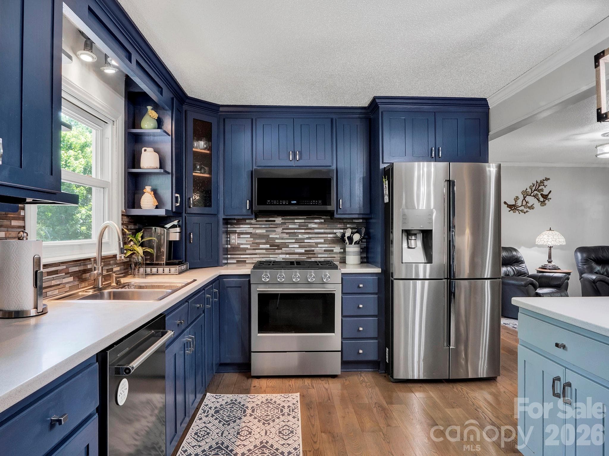 Single Family Residence at 1641 Brook Drive, Fort Mill, photo 10 of 48