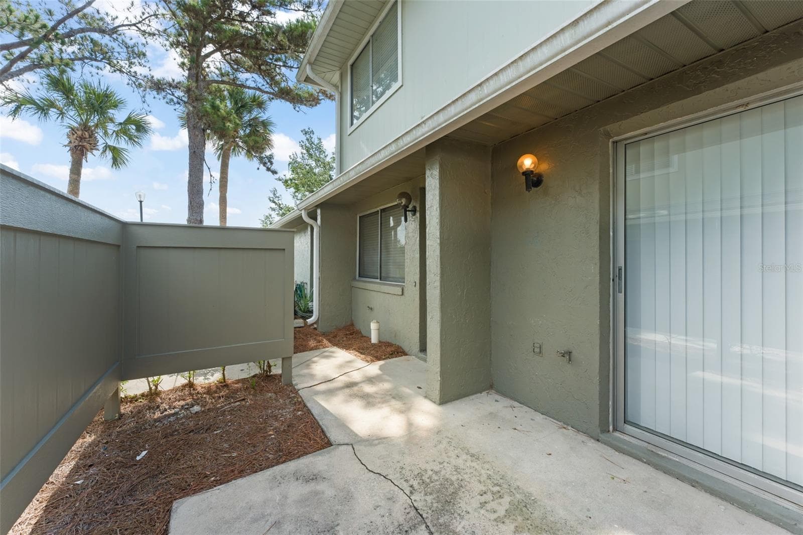Private Patio - 4623 RING NECK RD #B-1, ORLANDO