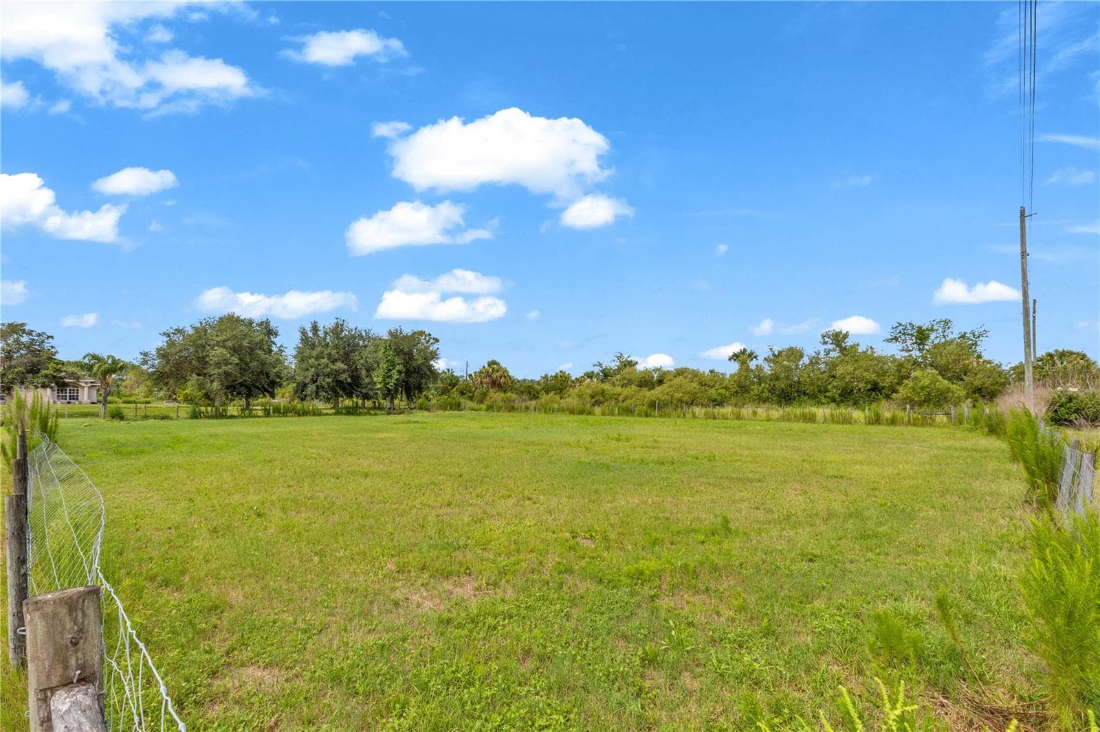 Single Family Residence at 1005 WHISPRING CREEK WAY, OSTEEN, photo 31 of 38