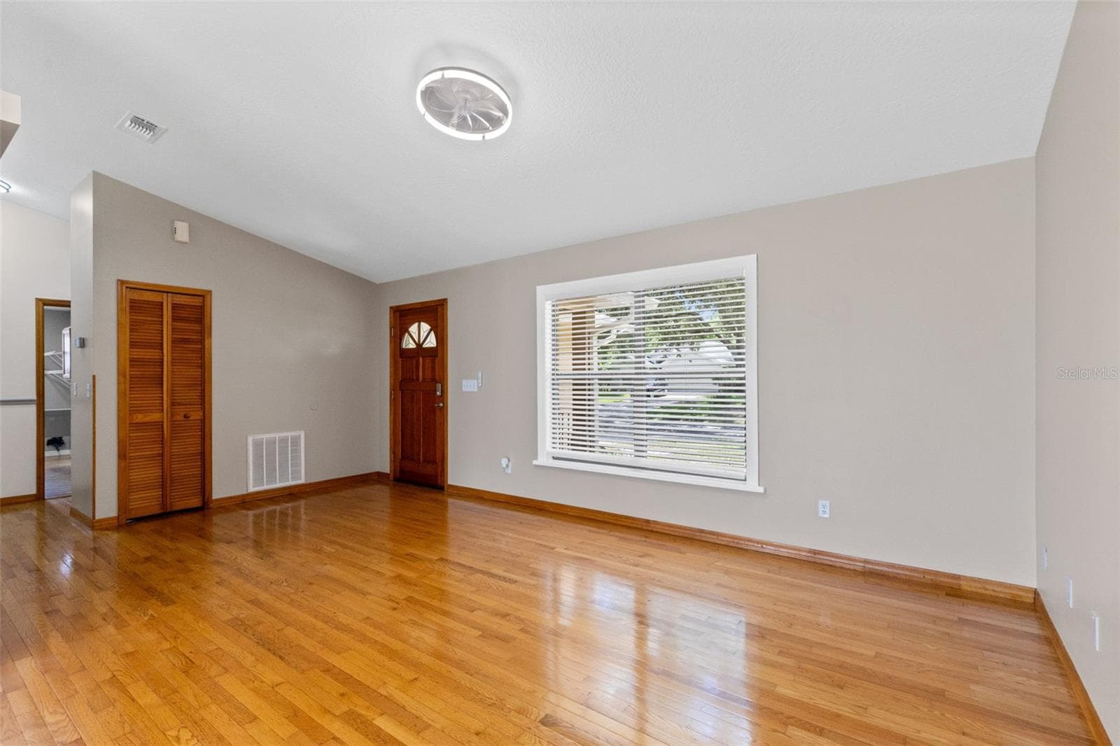 Single Family Residence at 1369 WOOD LAKE CIR, ST CLOUD, photo 3 of 26