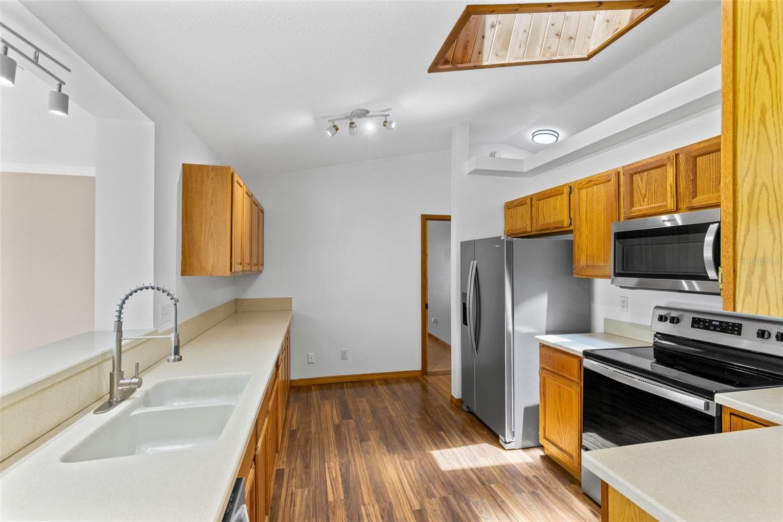 Single Family Residence at 1369 WOOD LAKE CIR, ST CLOUD, photo 11 of 26