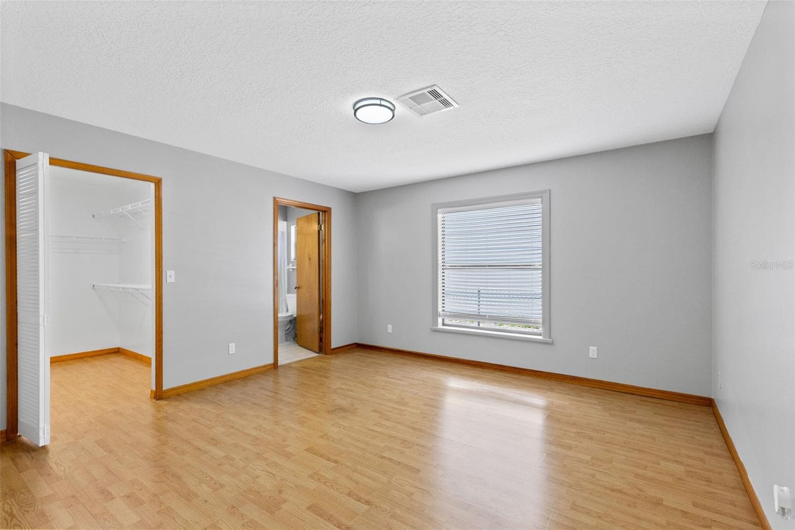 Single Family Residence at 1369 WOOD LAKE CIR, ST CLOUD, photo 19 of 26