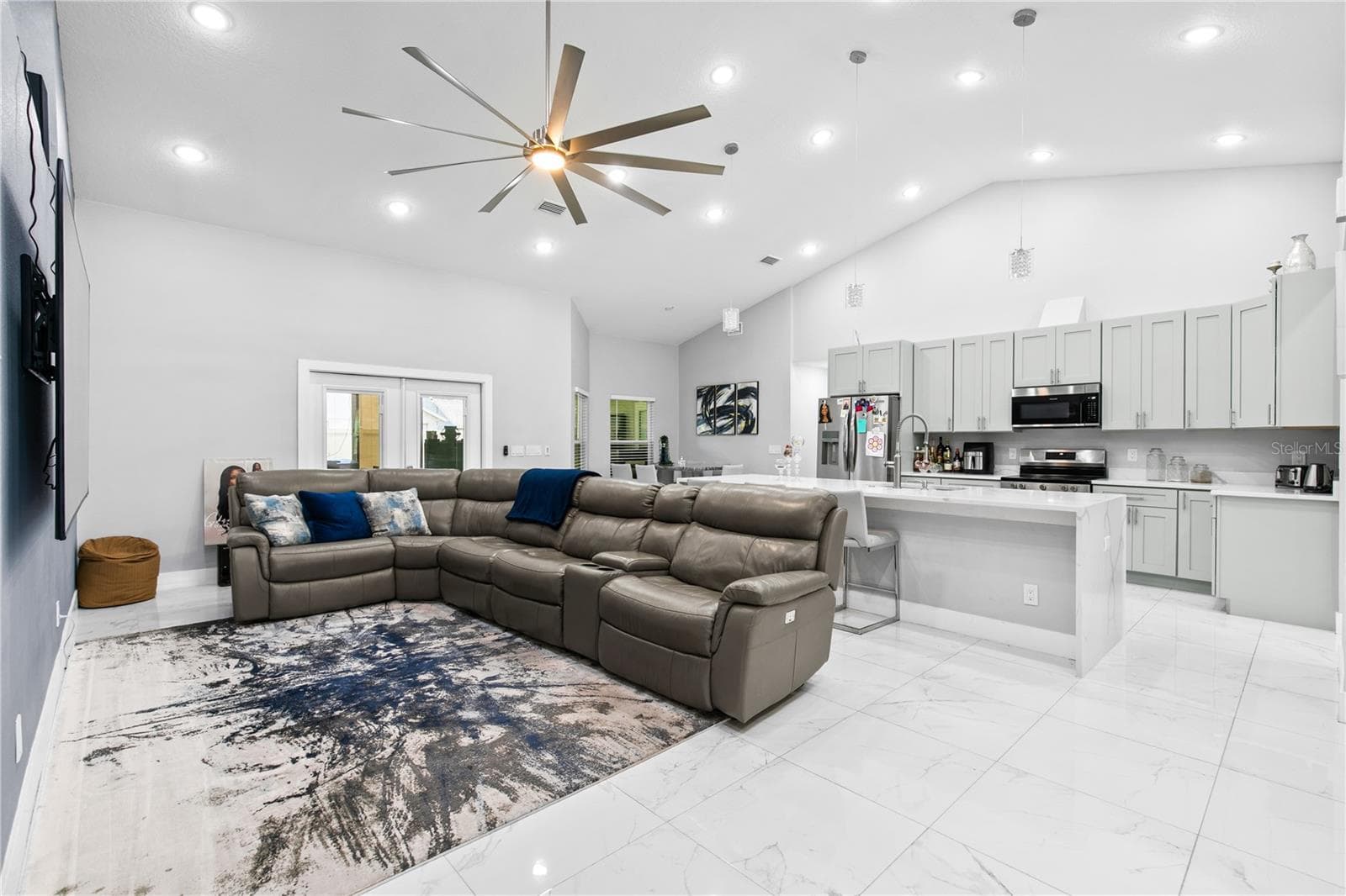 Single Family Residence at 14112 LORD BARCLAY DR, ORLANDO, photo 3 of 29