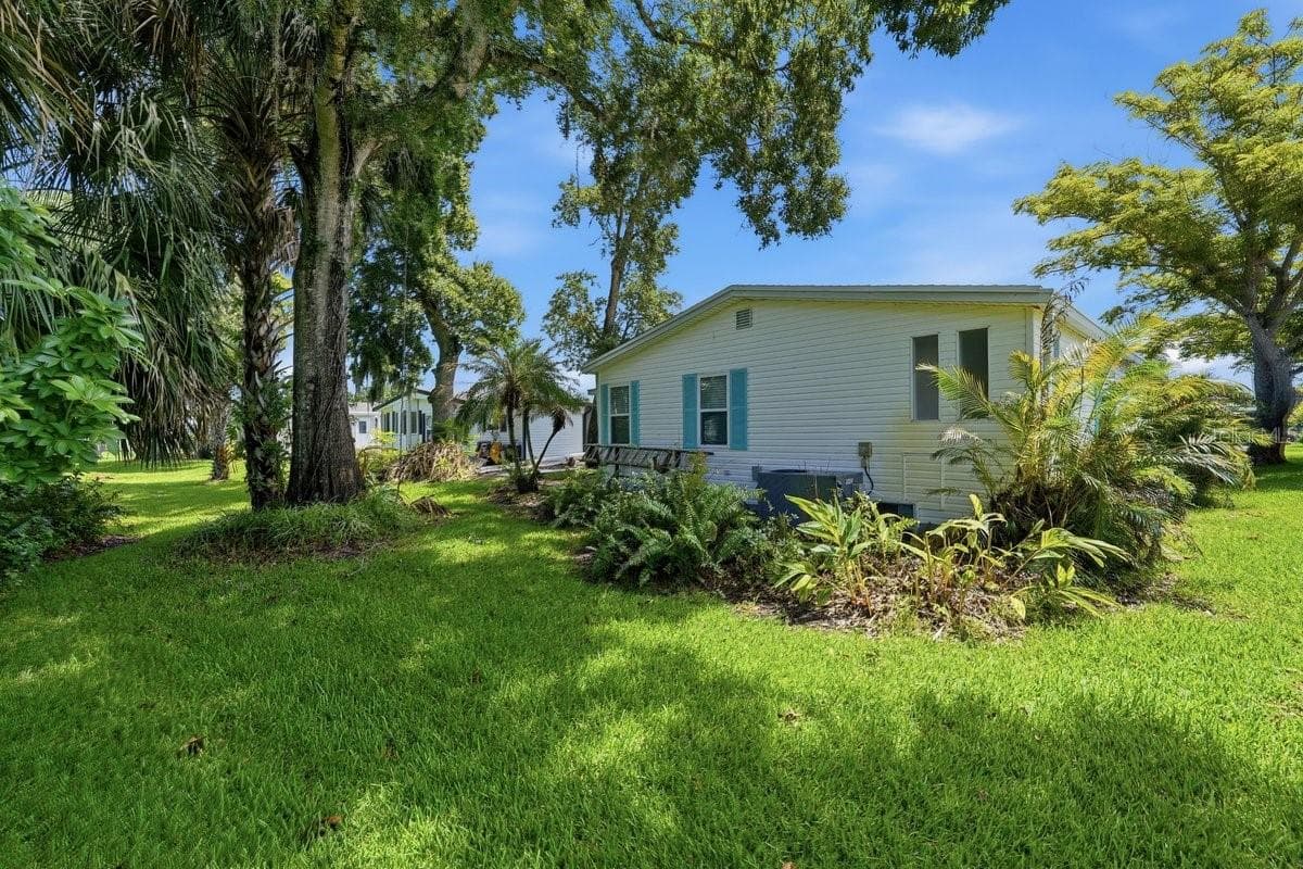 Back Yard of Property - 304 PORTSIDE LN, EDGEWATER