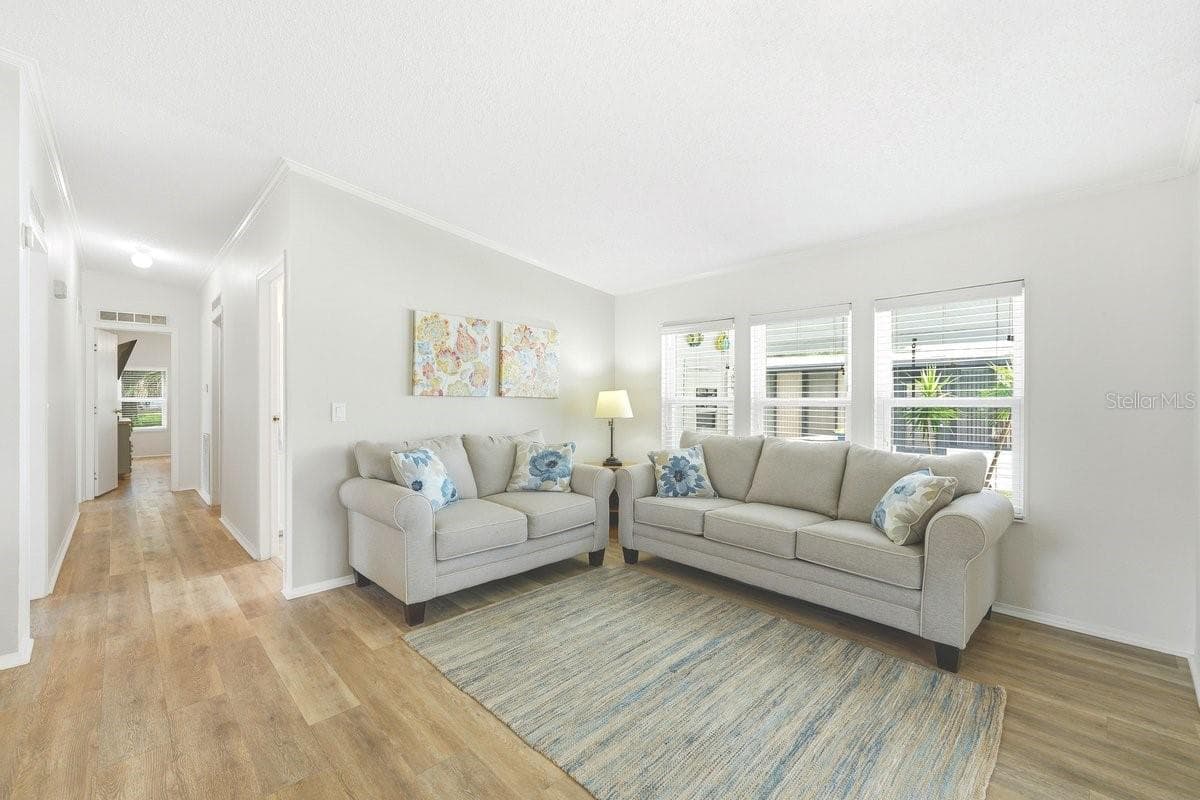 Living Room. Lots of Natural Lighting - 304 PORTSIDE LN, EDGEWATER