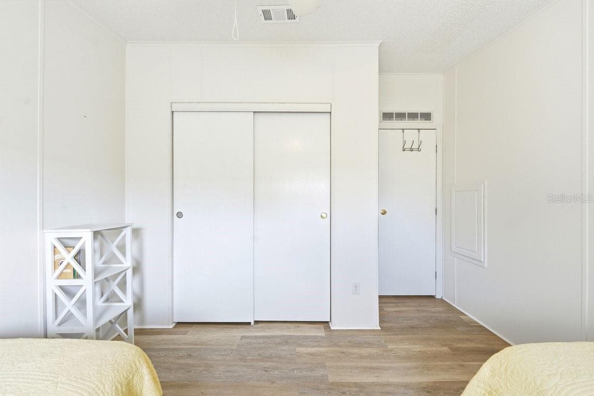 Manufactured Home at 304 PORTSIDE LN, EDGEWATER, photo 37 of 70