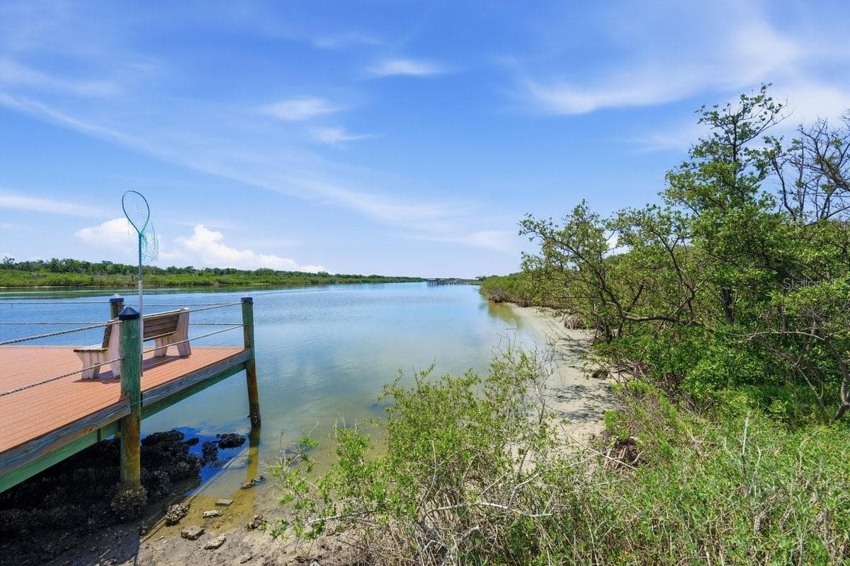 Boat Dock Viewing Area of the Intracoastal - 304 PORTSIDE LN, EDGEWATER