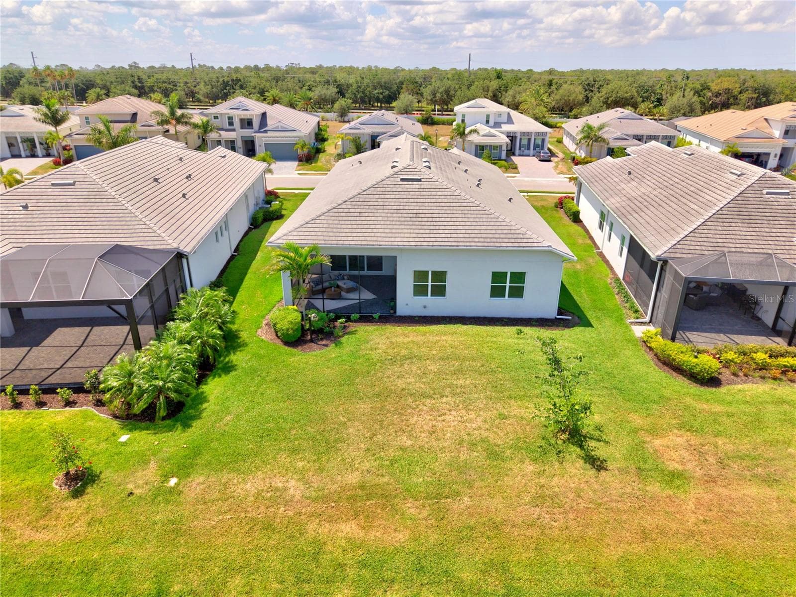 Single Family Residence at 8154 REDONDA LOOP, LAKEWOOD RANCH, photo 67 of 95