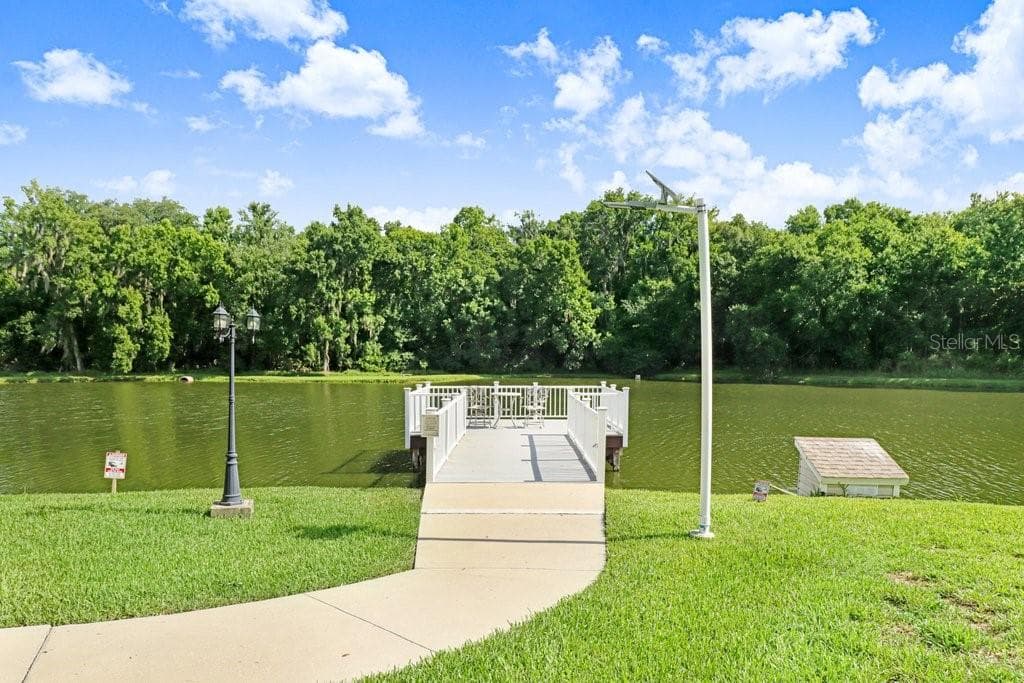 Dock on fishing lake - 4949 PLEASANT HOLLOW TRL #211, LAKELAND