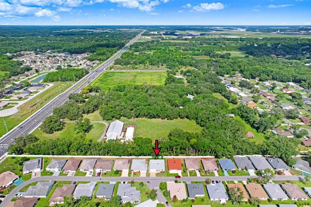 The benefits of a tucked away community with convenient access to shopping, doctors, restaurants and entertainment, as well as  I-4  leading to Tampa, Orlando and beaches. - 4949 PLEASANT HOLLOW TRL #211, LAKELAND